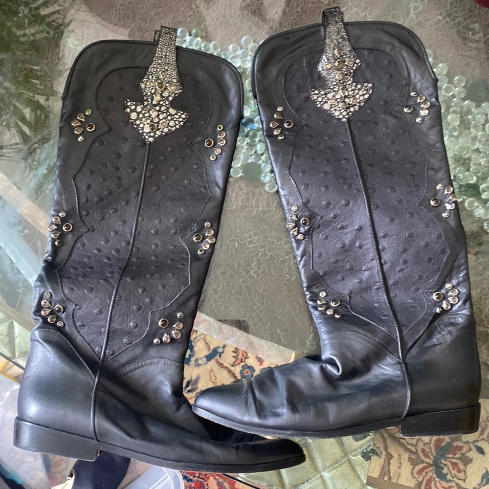 Alberto d Molina boots. 5 B